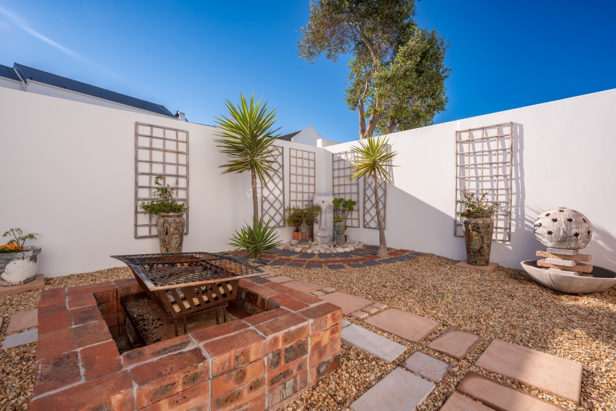 3 Bedroom Property for Sale in Blue Lagoon Western Cape